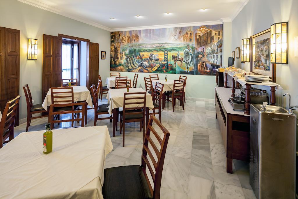 Hotel Las Casas Del Duque Осуна Екстериор снимка