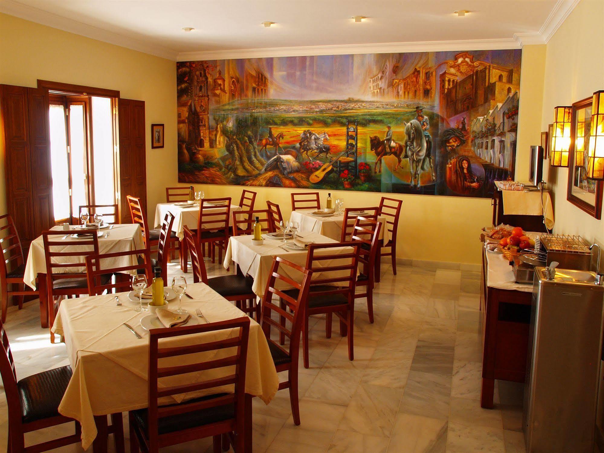 Hotel Las Casas Del Duque Осуна Екстериор снимка